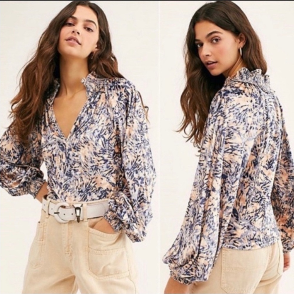 Free People Women’s Go Get ‘Em Crushed Velvet Long Sleeve Blouse - XS